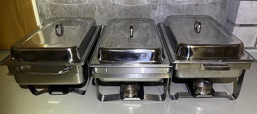 Elettrodomestici da cucina: 3x Chafing Dishes/Warmbehälter – Usato da Trübbach venduto da svengroove