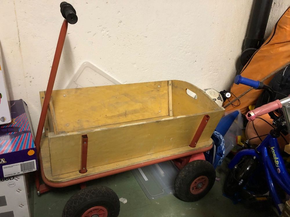  Alter Bollerwagen aus Holz (Gebraucht) in Niederlenz für CHF 7 – nur Illustration 