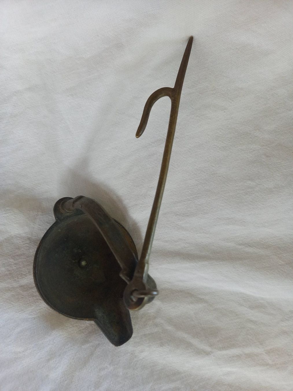 Lampade: Lampe à huile ancienne en laiton – Usato da Rossens FR venduto da Souris1 2