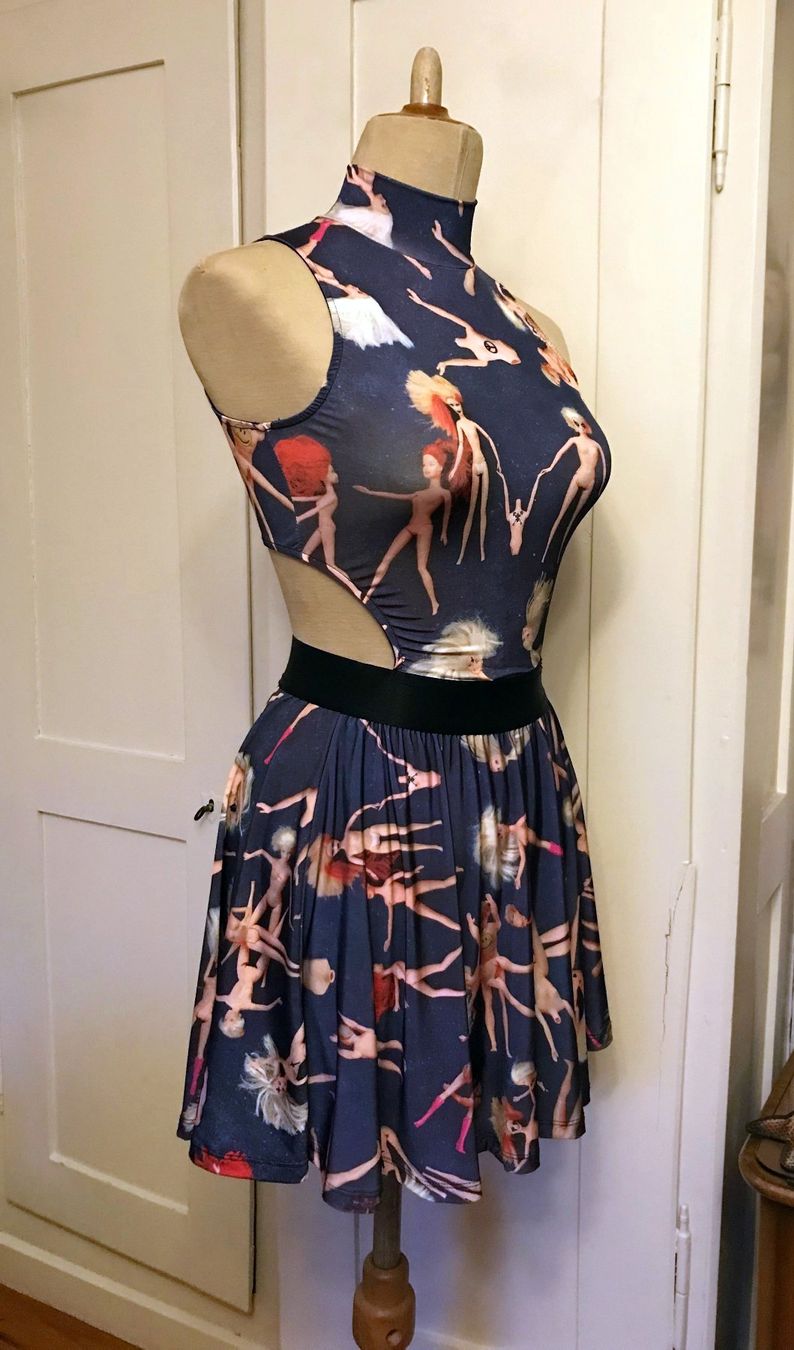 Kleider: Kleid mit Barbie Sujet – Neu (gemäss Beschreibung) aus Zürich von Caro55 5
