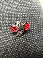 Pin - Anhaenger Marienkäfer mit Fussball