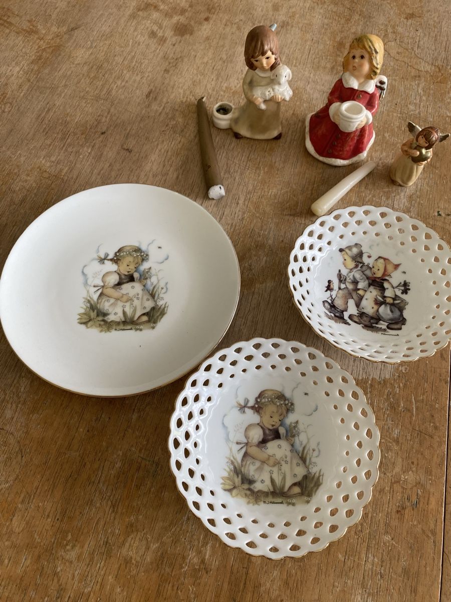 Tutte le decorazioni: Hummel und Goebel Teller und Engel Figuren  – Usato da Zürich venduto da anjuschke