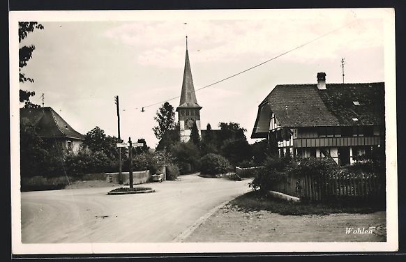 Cartoline postali: AK Wohlen /BE, Strassenpartie mit Kirche – Usato da Berlin venduto da bartko-reher