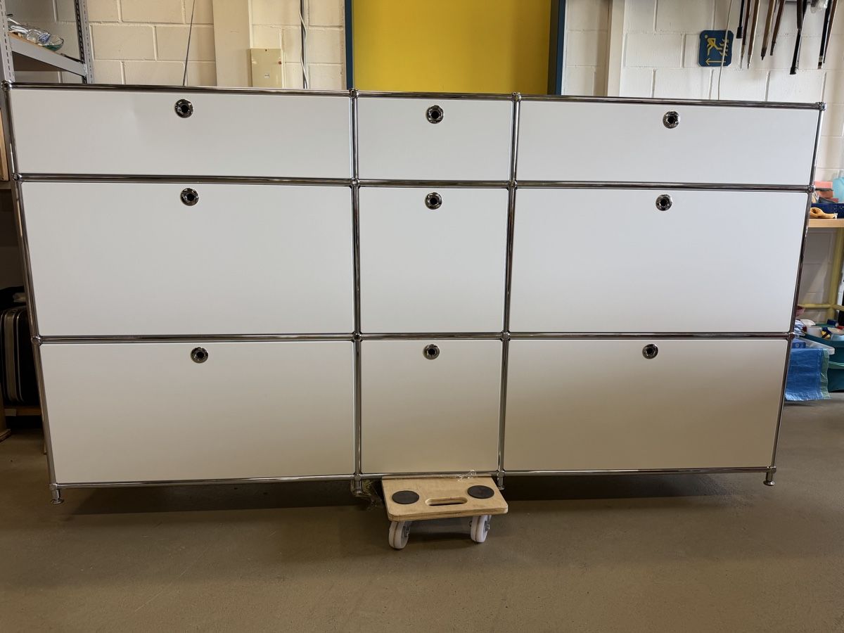 Cassettiere: Flexcube Neuwertig Design Möbel – Usato da Strengelbach venduto da RaenAntikDesign