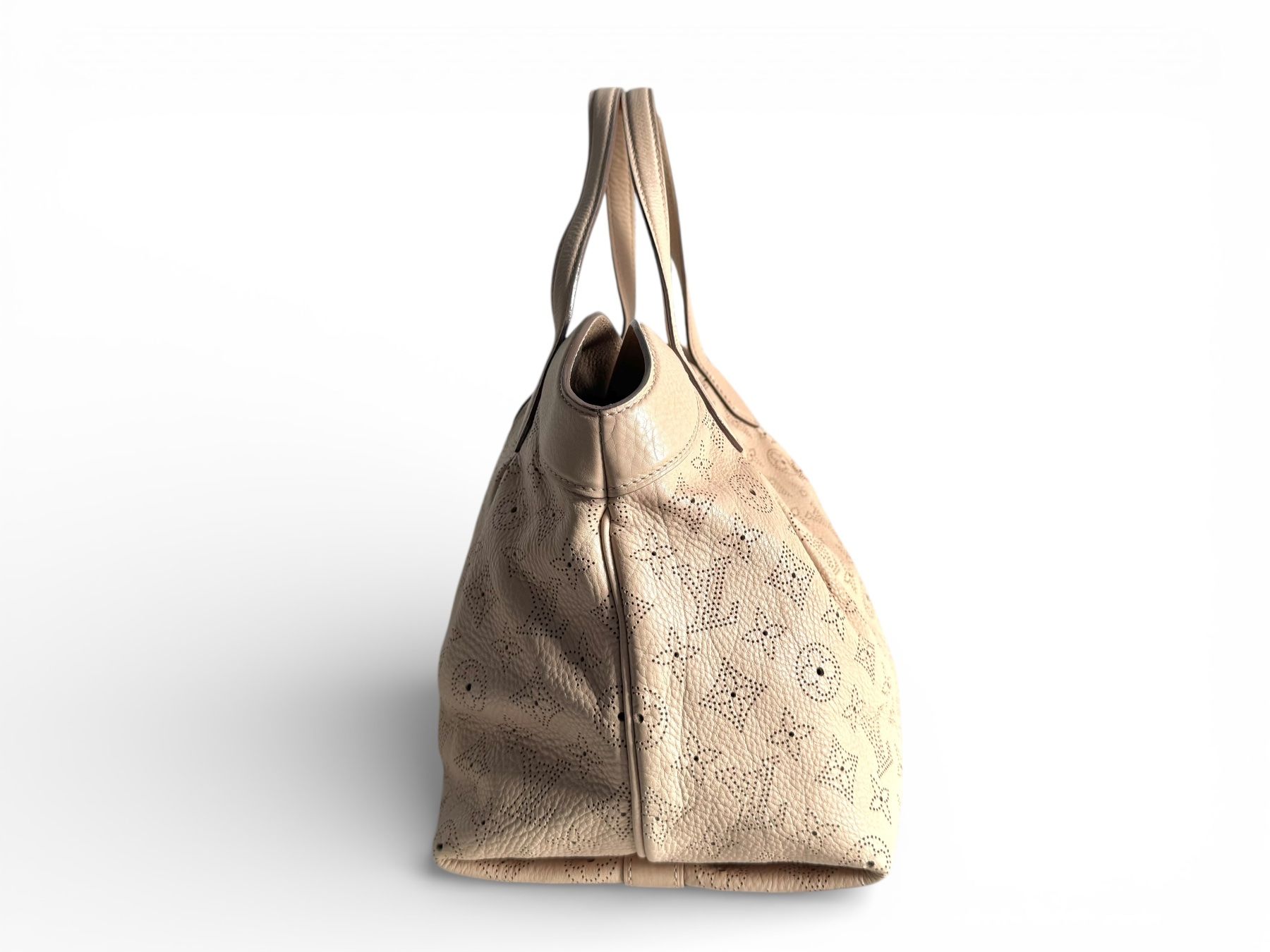 Louis Vuitton Borse da donna: LOUIS VUITTON Mahina Cirrus PM Tasche – Usato da Kriens venduto da hannaandkiko 1