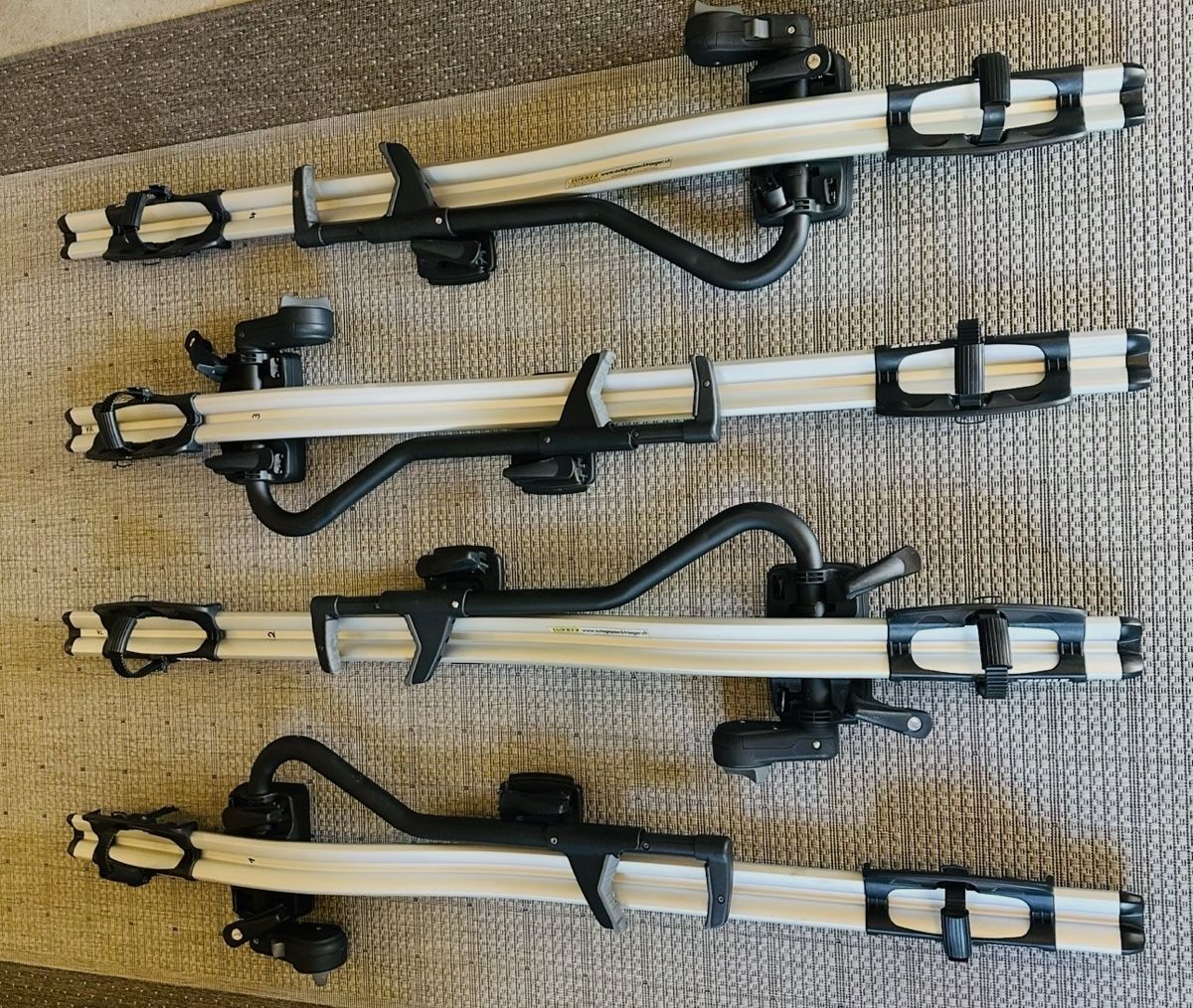 Thule Barres de toit: 4 THULE Veloträger ProRide – D'occasion à Schwyz par Kolreuteria 9