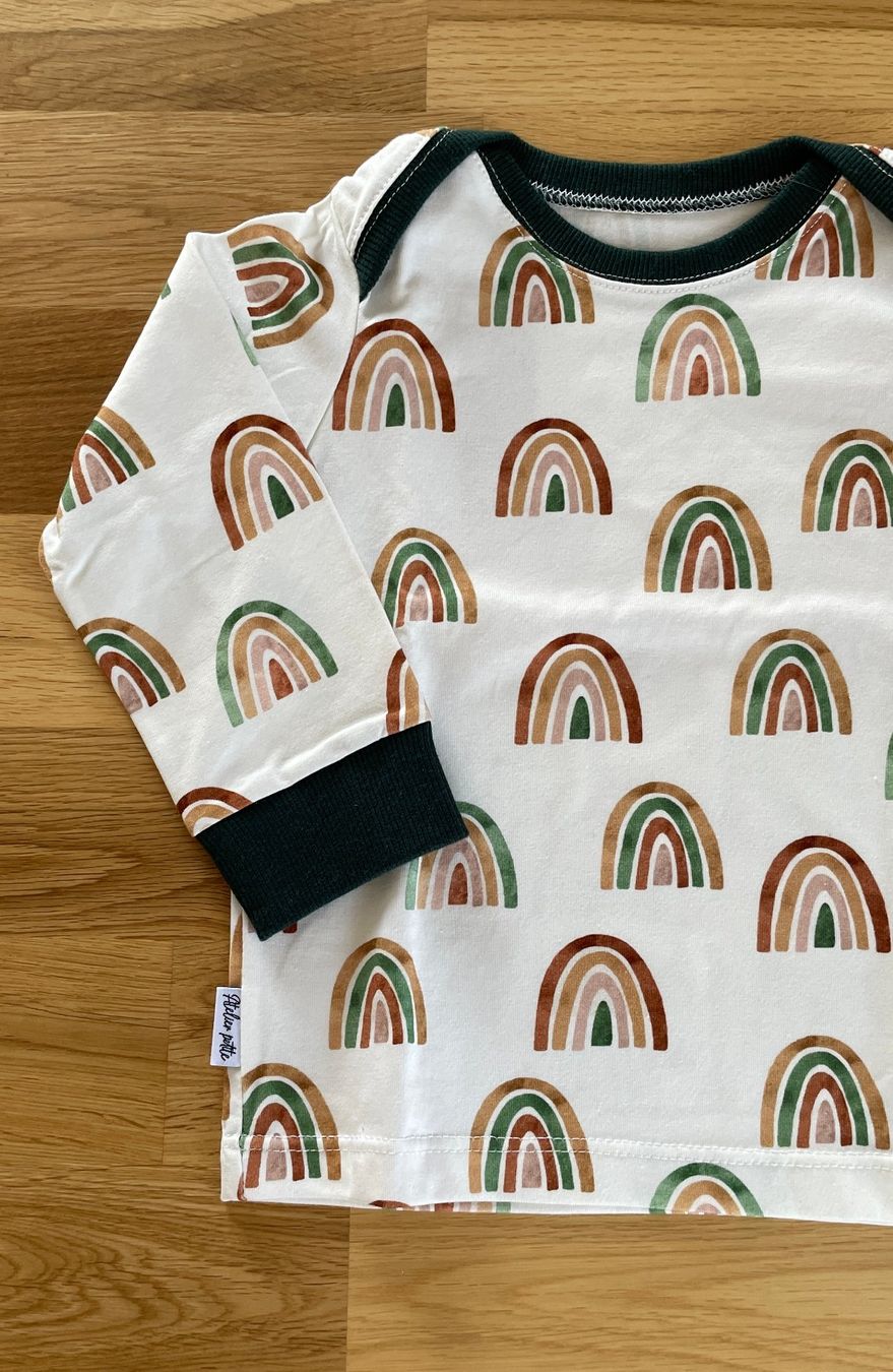 Maglioni & Felpe: Pullover Regenbogen, Grösse 86 – Nuovo (secondo la descrizione) da Burgdorf venduto da Crown. 1
