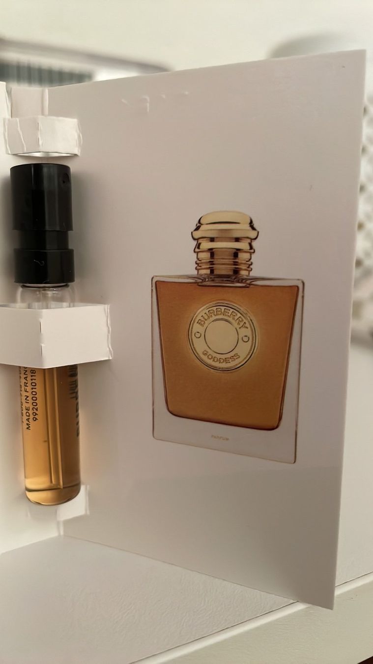 Burberry Parfum & Eau de Toilette: Burberry Goddess Parfum 1.5 ml – Neu (gemäss Beschreibung) aus Flums von Inna77 1