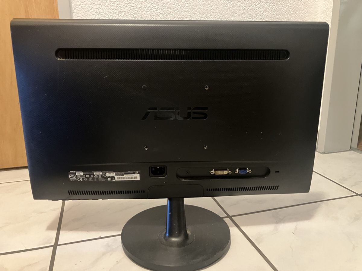 Monitor: PC Monitor ASUS – Usato da Wolfisberg venduto da CRUISER1530 1
