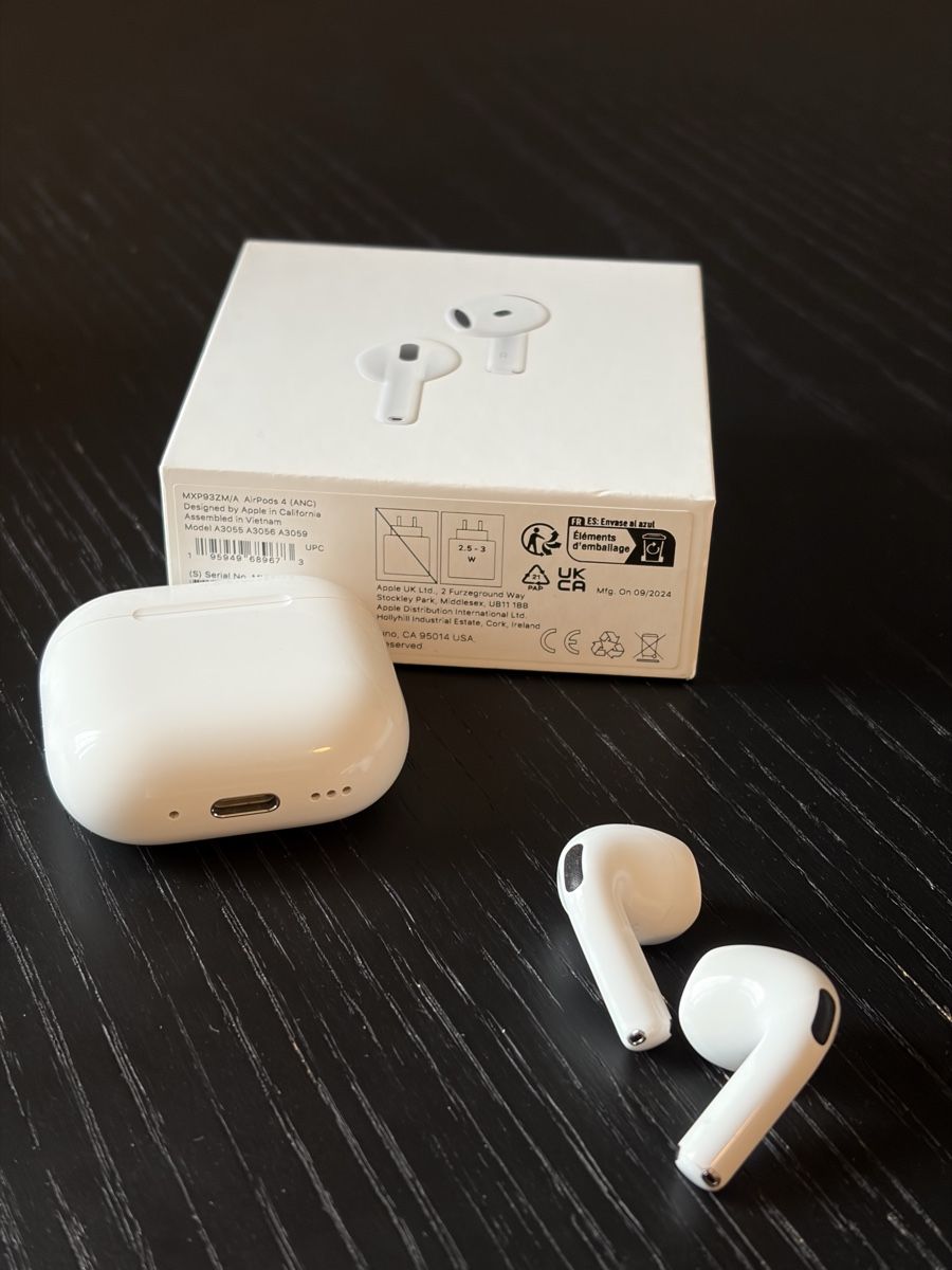 Apple Cuffie: AirPods 4 with ANC – Usato da Bern venduto da paulinho_55 1
