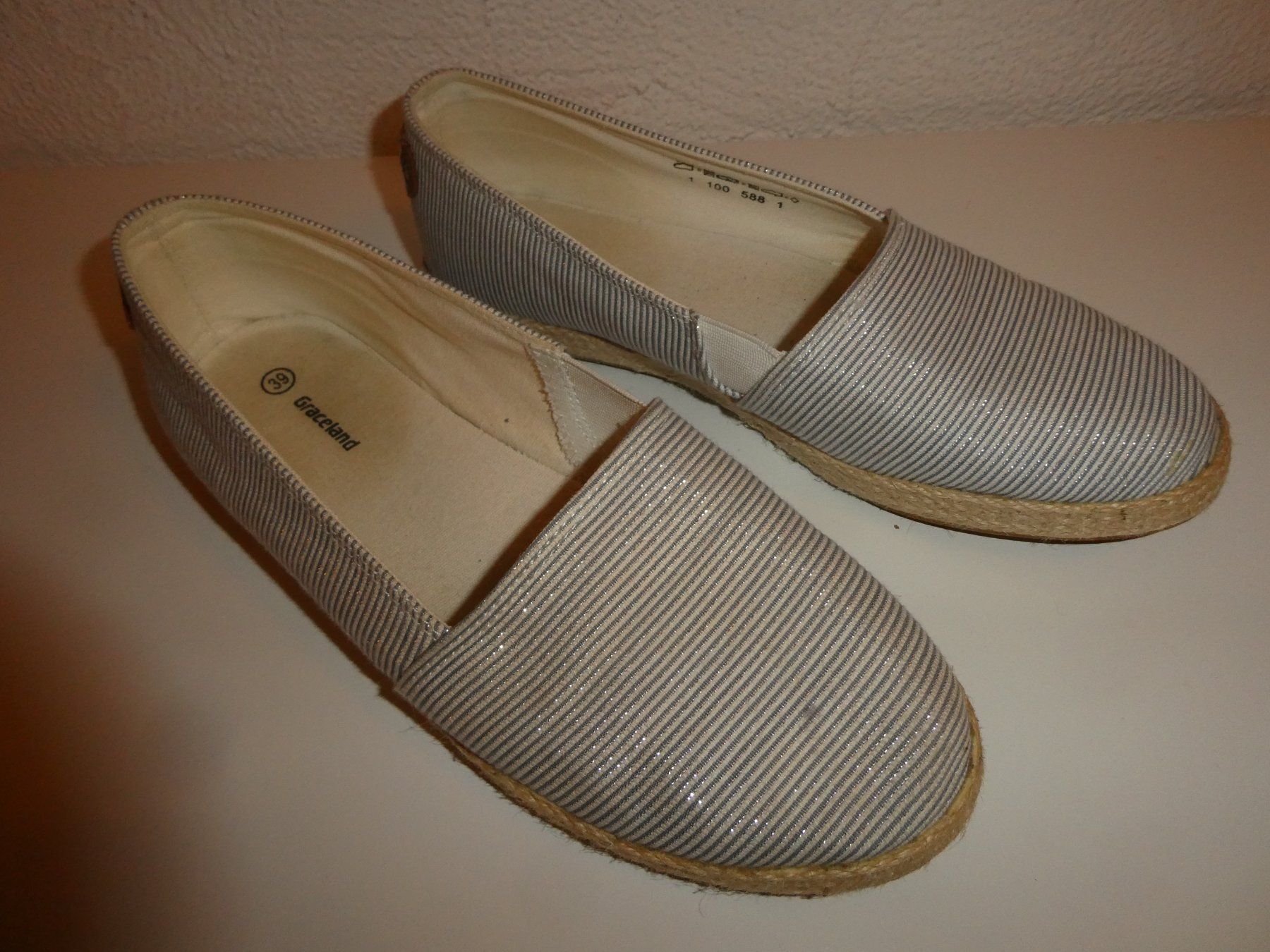 Chaussures femmes: Espadrilles Graceland gestreift Grösse 39 – D'occasion à Mels par KOSL