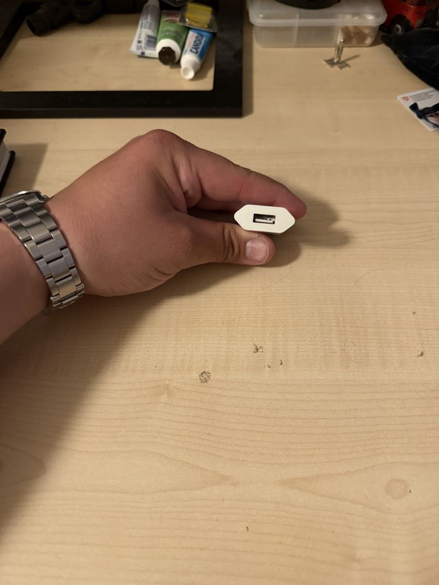 Apple Lecteurs & Adaptateurs: Apple Adapter – D'occasion à Sennhof par furkanAlb 1