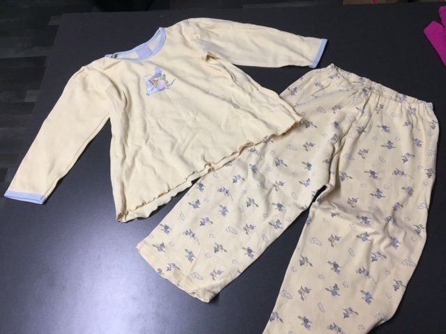 Lotti & Set di vestiti: Kleiderpaket 25 Teile Mädchen Grösse 98 / 104 – Usato da Emmen venduto da Aribini 5