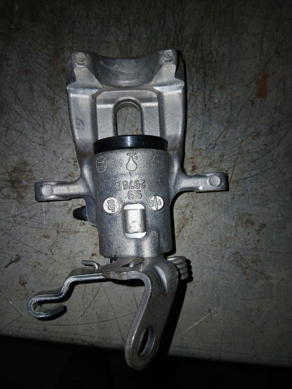 Toutes les pièces auto: bremssattel VW Audi Skoda – D'occasion à Ennetmoos par joy2009