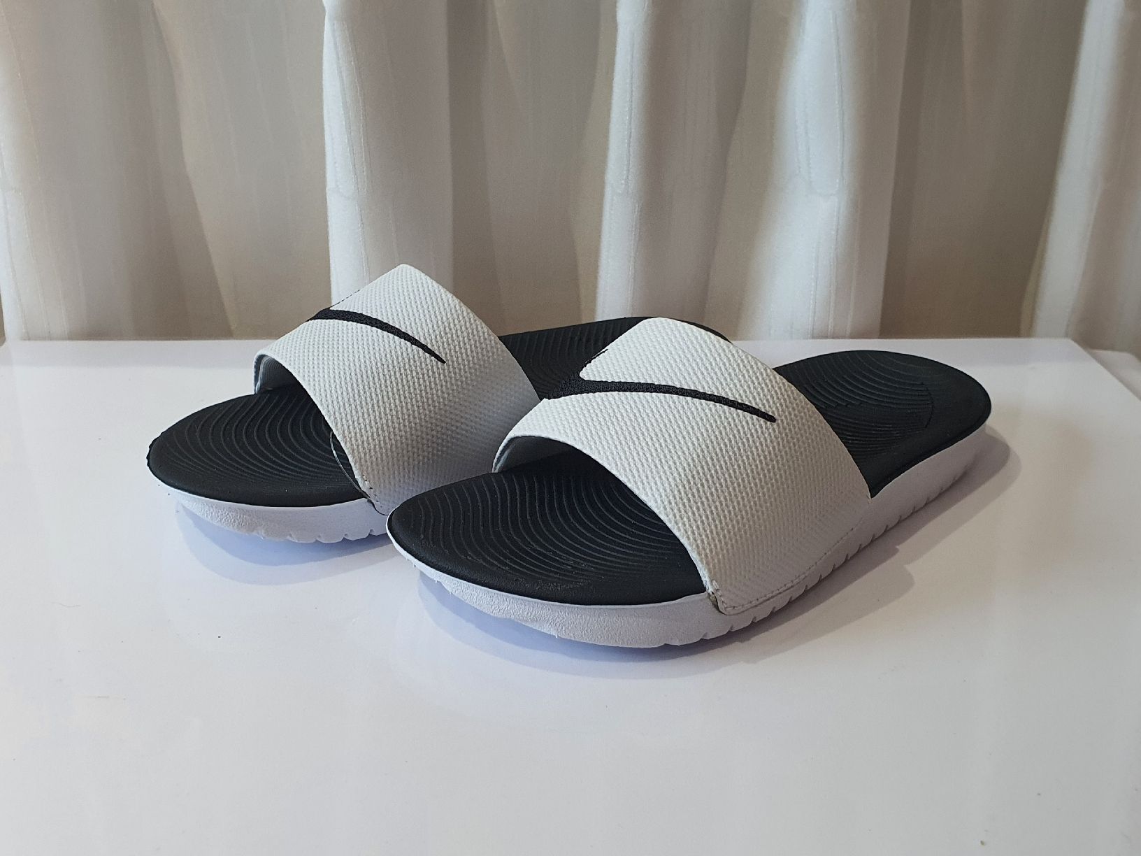 Nike Scarpe per ragazzi: Gr. 31 - Nike Kinderschuhe, Neu – Nuovo e nell'imballaggio originale da Nürensdorf venduto da kin_2jn6