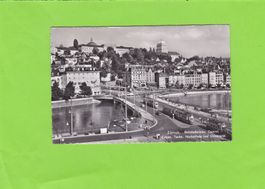 Zürich-Bahnhofbrücke-Tram-belebt