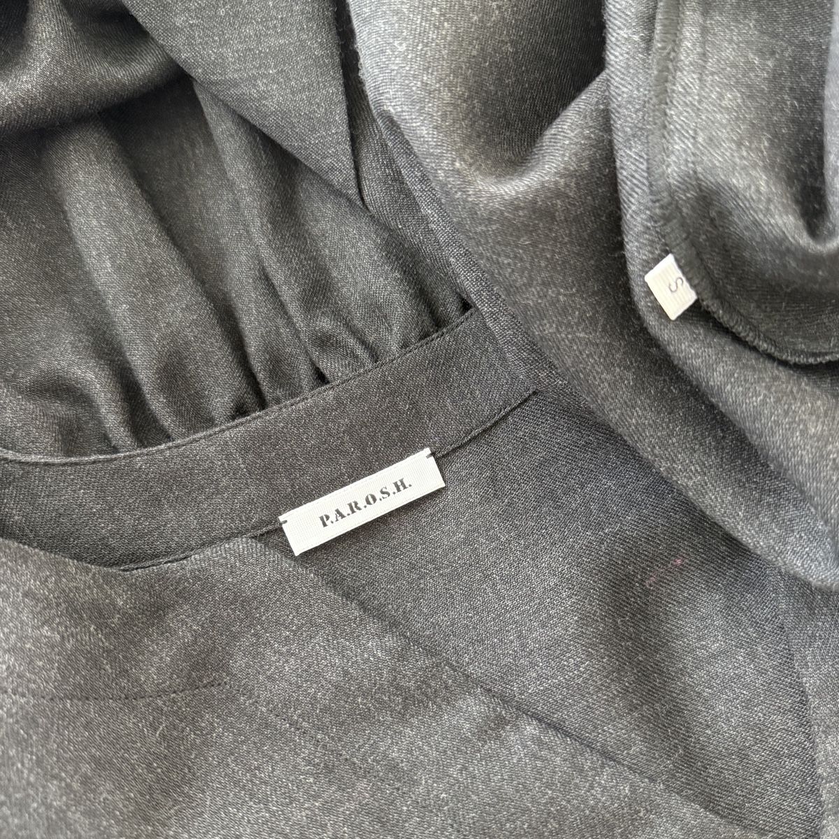 Vestiti: P.A.R.O.S.H. Wool Dress – Nuovo (secondo la descrizione) da Emmen venduto da Nightingale_2022 5