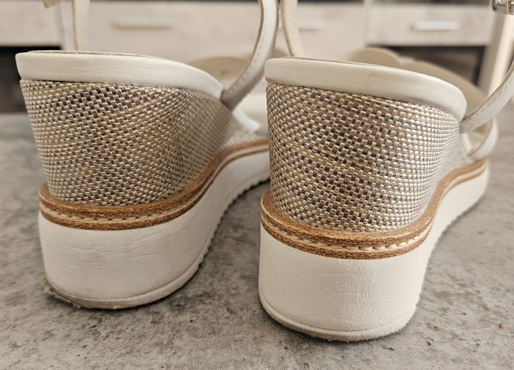 Tamaris Damenschuhe: Sandalen Tamaris Gr. 40 – Gebraucht aus Winterthur von Nenya1 2