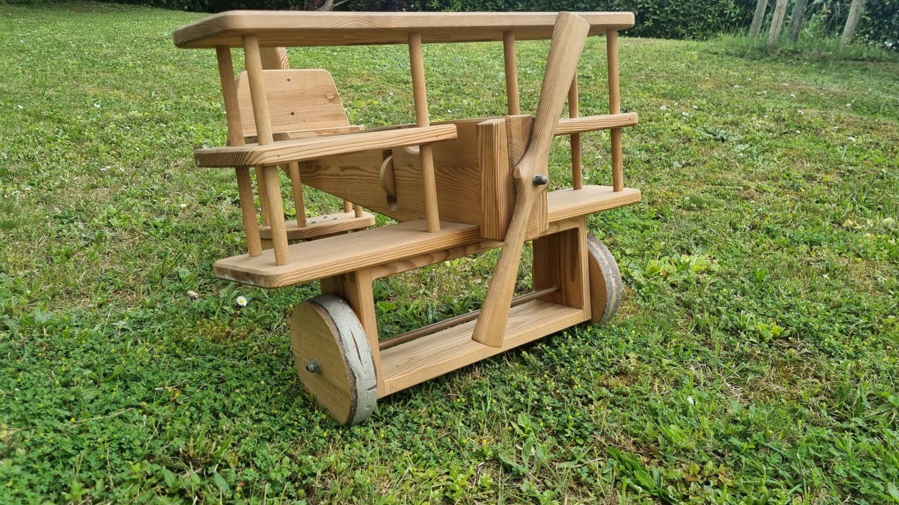 Veicoli per bambini: Tricycle avion DR-1 en bois – Usato da Grand-Lancy venduto da LFW