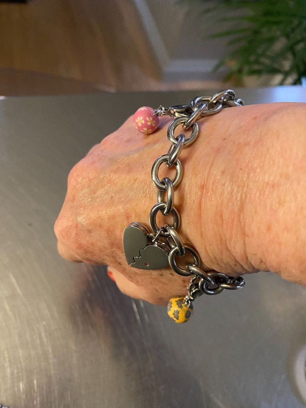 Swatch Bracciali & Braccialetti: Bracelet Swatch – Usato da St-Blaise venduto da Zaza.of.marseille