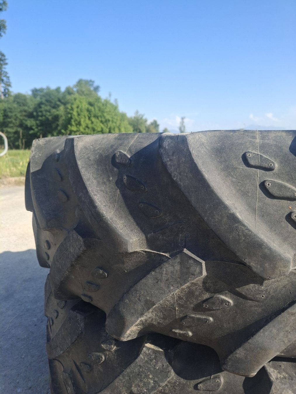 Pneumatici & Ruote complete: Pneu Kleber 280/85R24 – Usato da Aristau venduto da johndeere7810 1