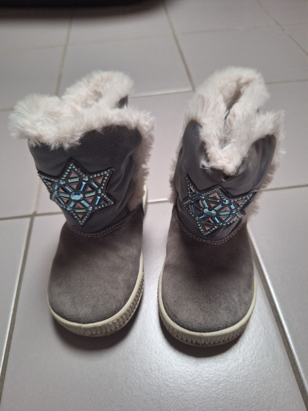 Primigi Scarpe per ragazze: Primigi Winterstiefel 23 – Usato da Sissach venduto da not_c2zq