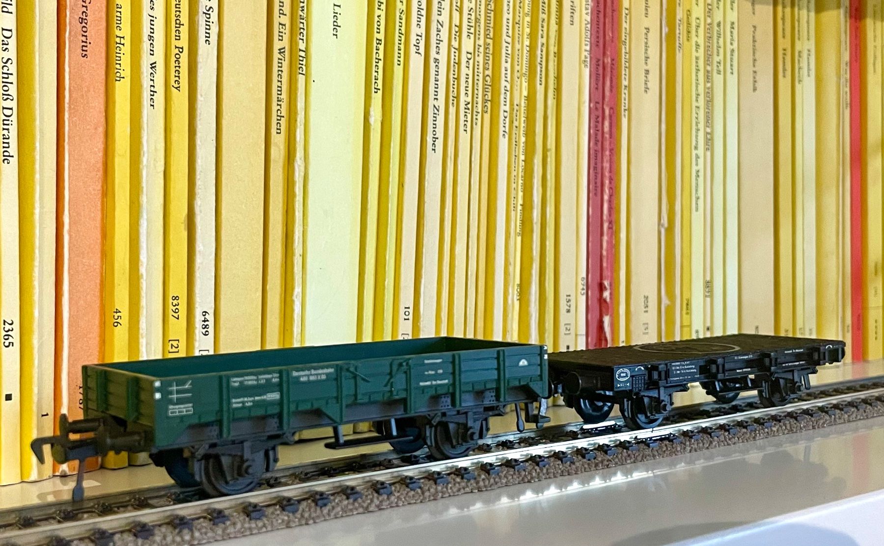 Fleischmann Modellini di ferrovie: Fleischmann H0 Güterwagen Set, Top Zustand – Usato da Bern venduto da Empe76 1