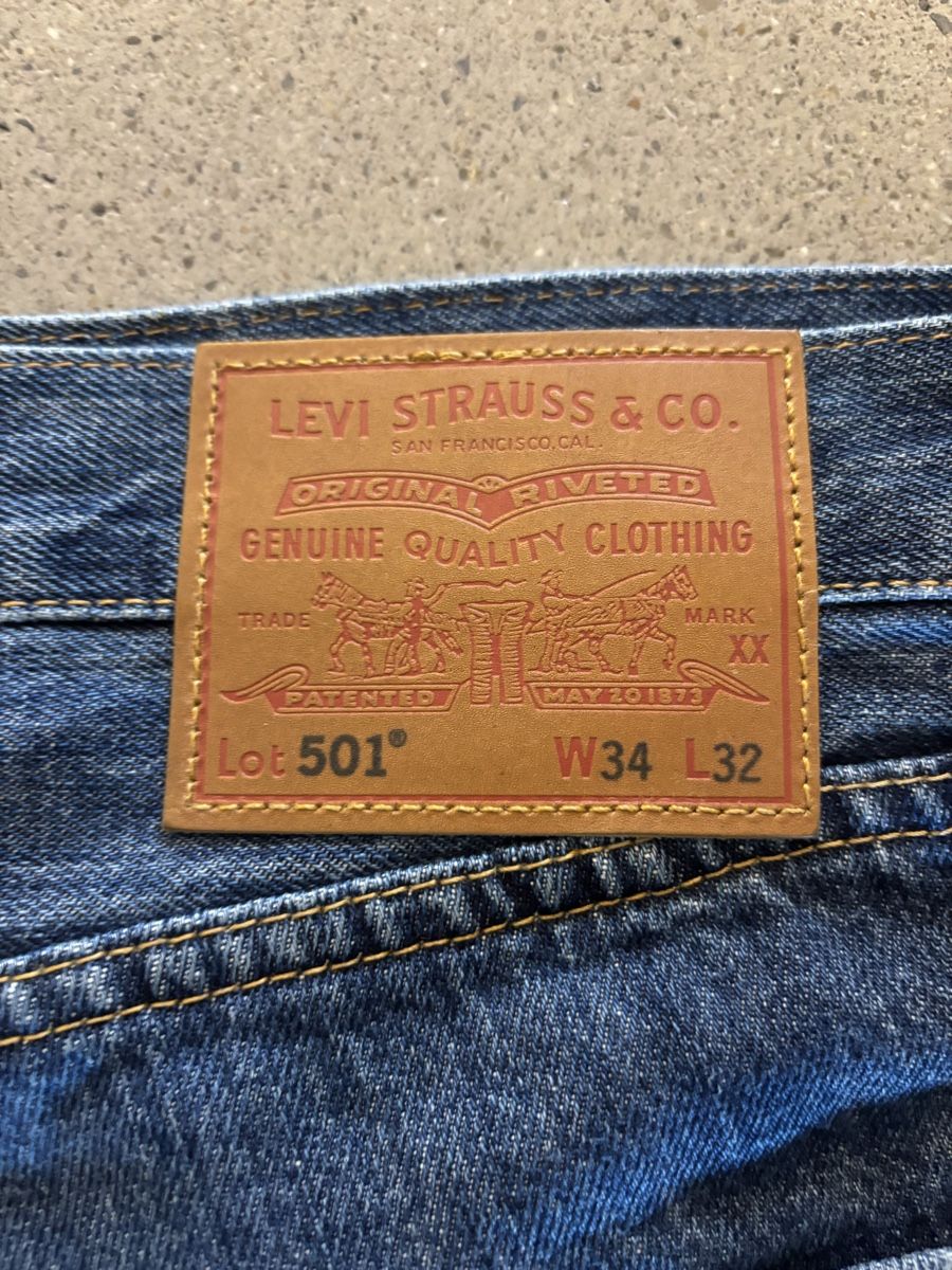 Levi's Jeans: Levi's Jeans Straight – Nuovo (secondo la descrizione) da Schlieren venduto da lau_jvz6 2