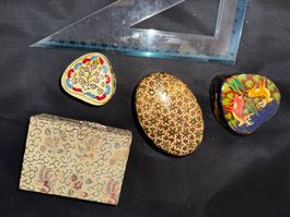 Lot de 4 petites boîtes décoratives artisanales