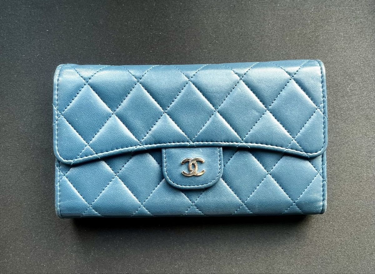 Chanel Portamonete: Chanel – Nuovo (secondo la descrizione) da St. Gallen venduto da Viste