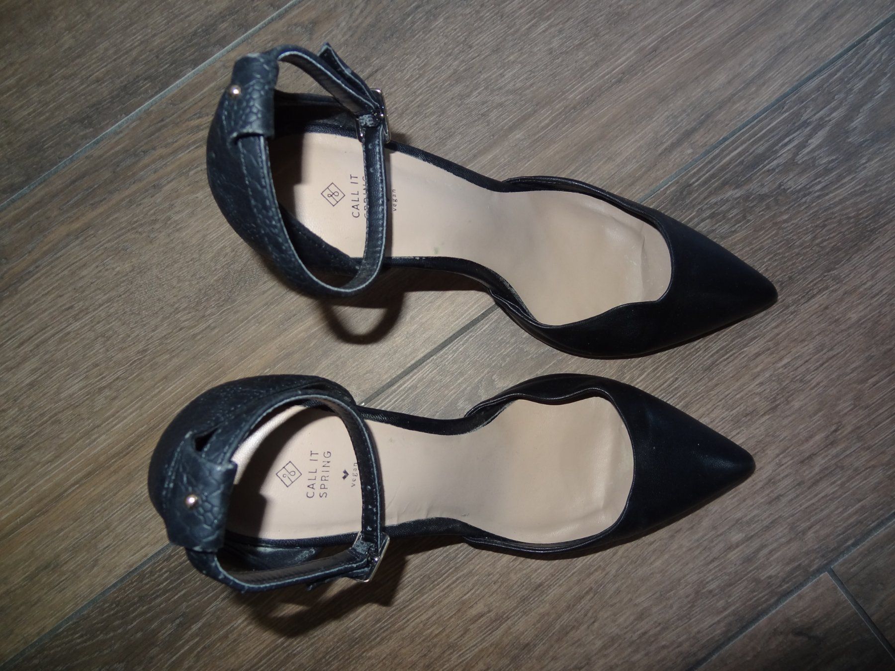 Scarpe da donna: Chaussures escarpins taille 39 – Usato da Satigny venduto da salvatore73 1