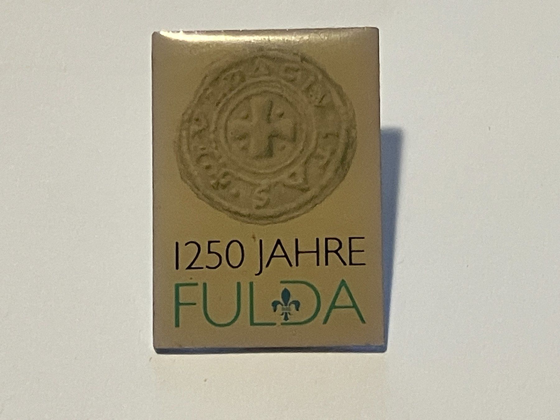 Plaquettes & Badges: 1 Pin Fulda 1250 Jahre – D'occasion à Basel par djwwpp