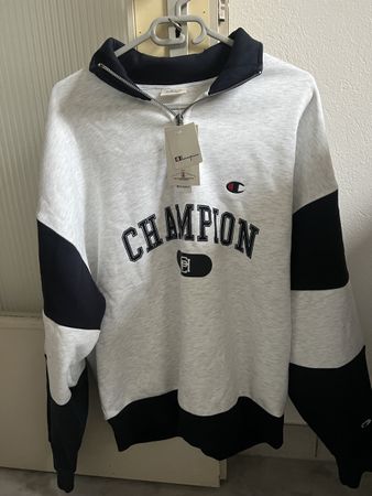 Champion Sweatshirt Gr. M, neu mit Etikett