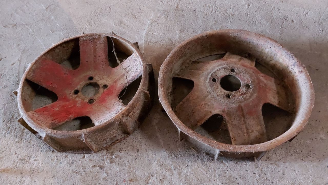 Pneus & Roues: Traktor Räder Oldtimer, Durchmesser 45cm, Bucher Einachser – D'occasion à Unterkulm par Fleischkaese1