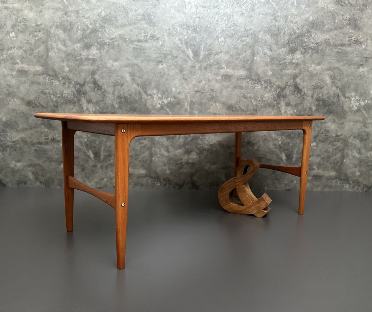 Tavoli: Dänischer Teak Couchtisch 1960er Coffee Table restauriert – Usato da Elsau venduto da Teak_Vintage 2
