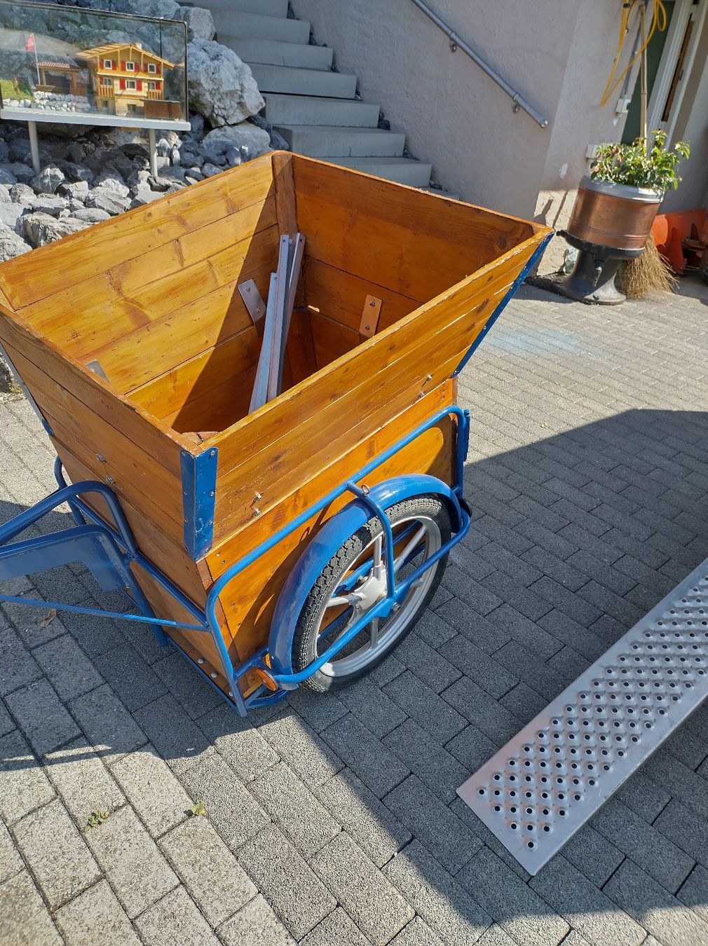 Rimorchi: Veloanhänger 3 – Usato da Altbüron venduto da bestatter12 2
