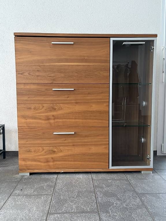 Mobili TV: Moderne 3-teilige Wohnwand / – Usato da Hägglingen venduto da Santisale