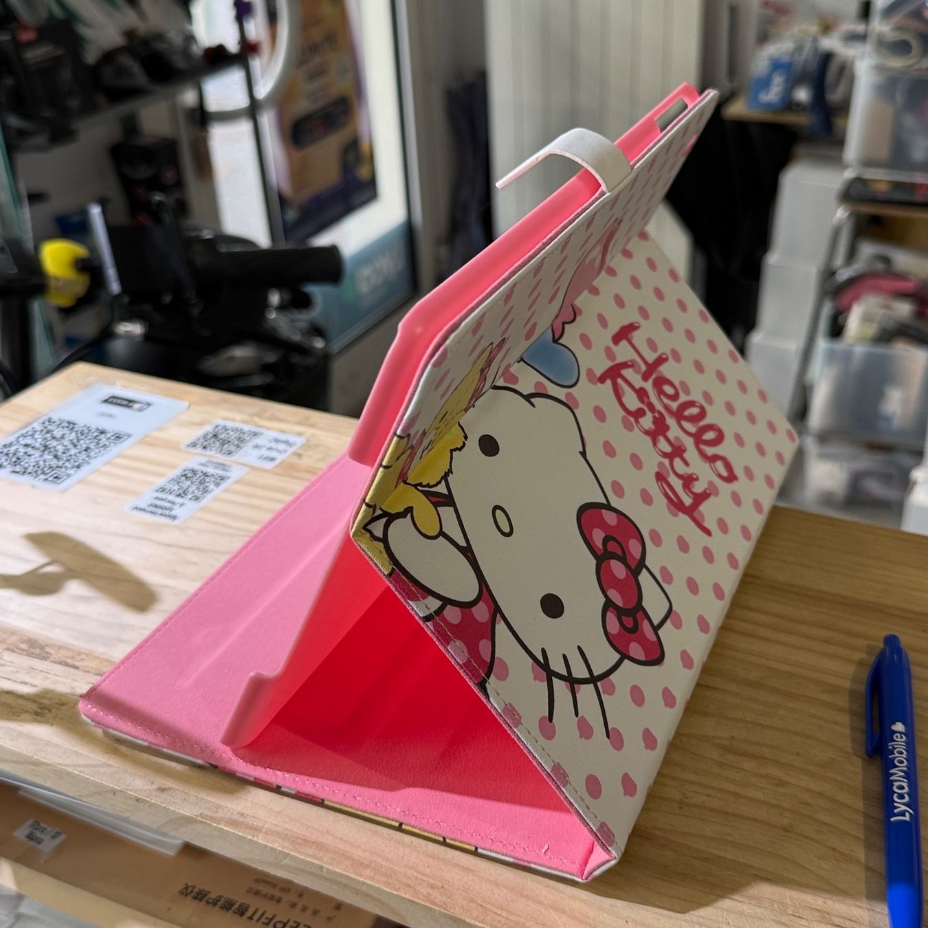 Covers & Borse: iPad 6/5/air - housse hello kitty support pliable – Nuovo e nell'imballaggio originale da Morges venduto da DigiAC 3