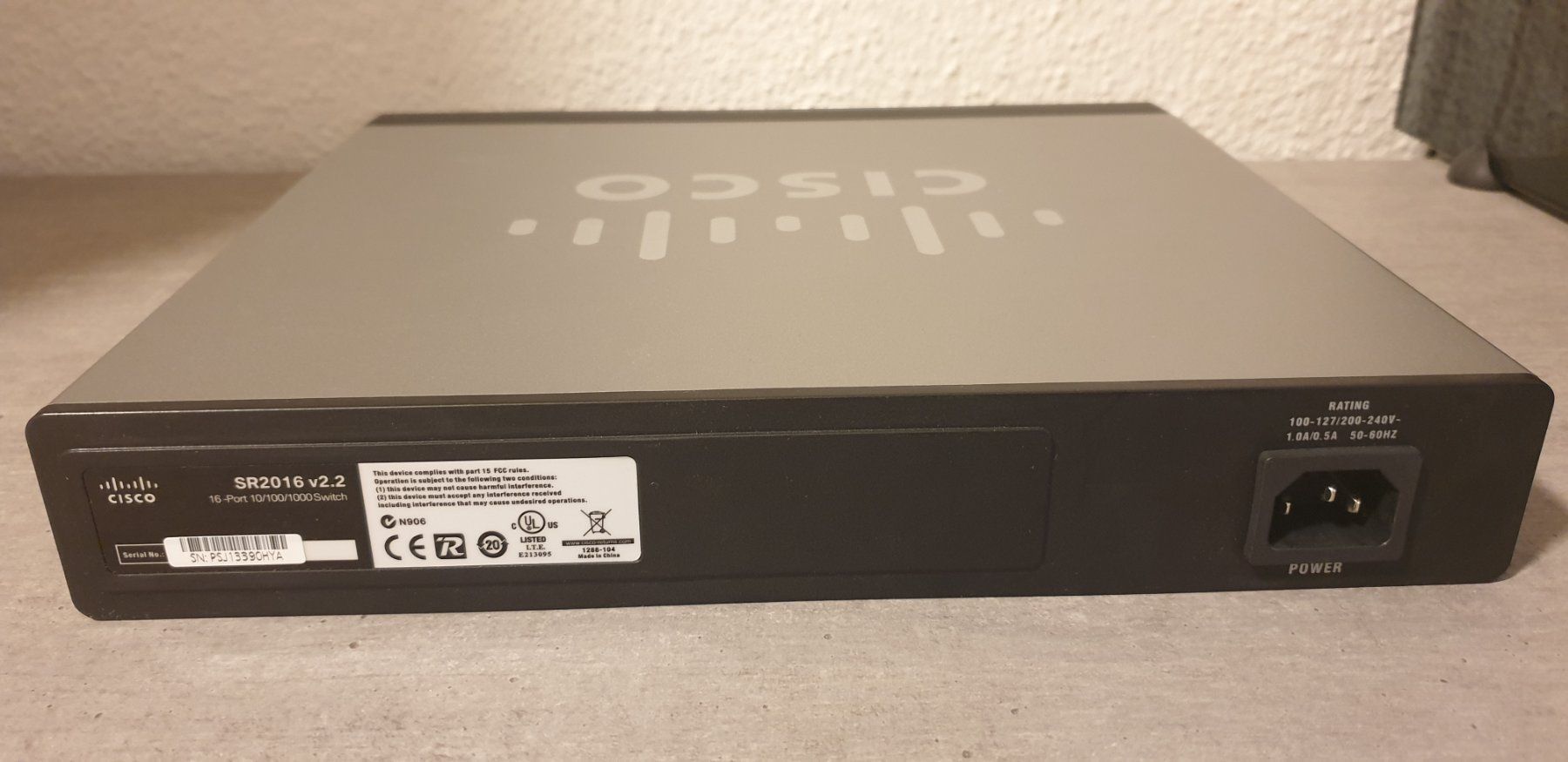 Hubs & Switches: Cisco Switch SR2016 16 Ports – Gebraucht aus Buchs SG von mr9470 4