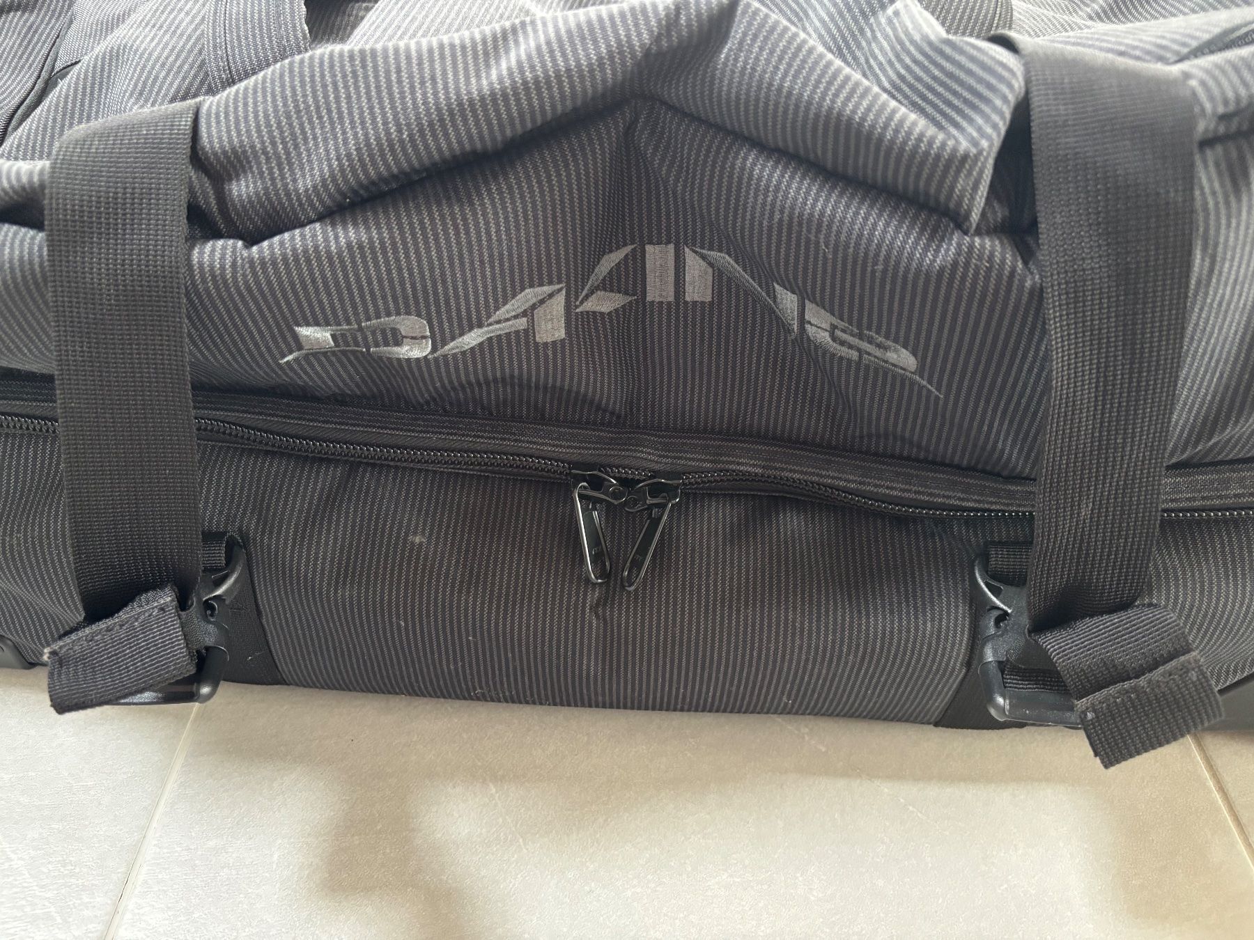 Dakine Valises de voyage: Dakine Reisekoffer – D'occasion à Büsserach par vimeco.43 3