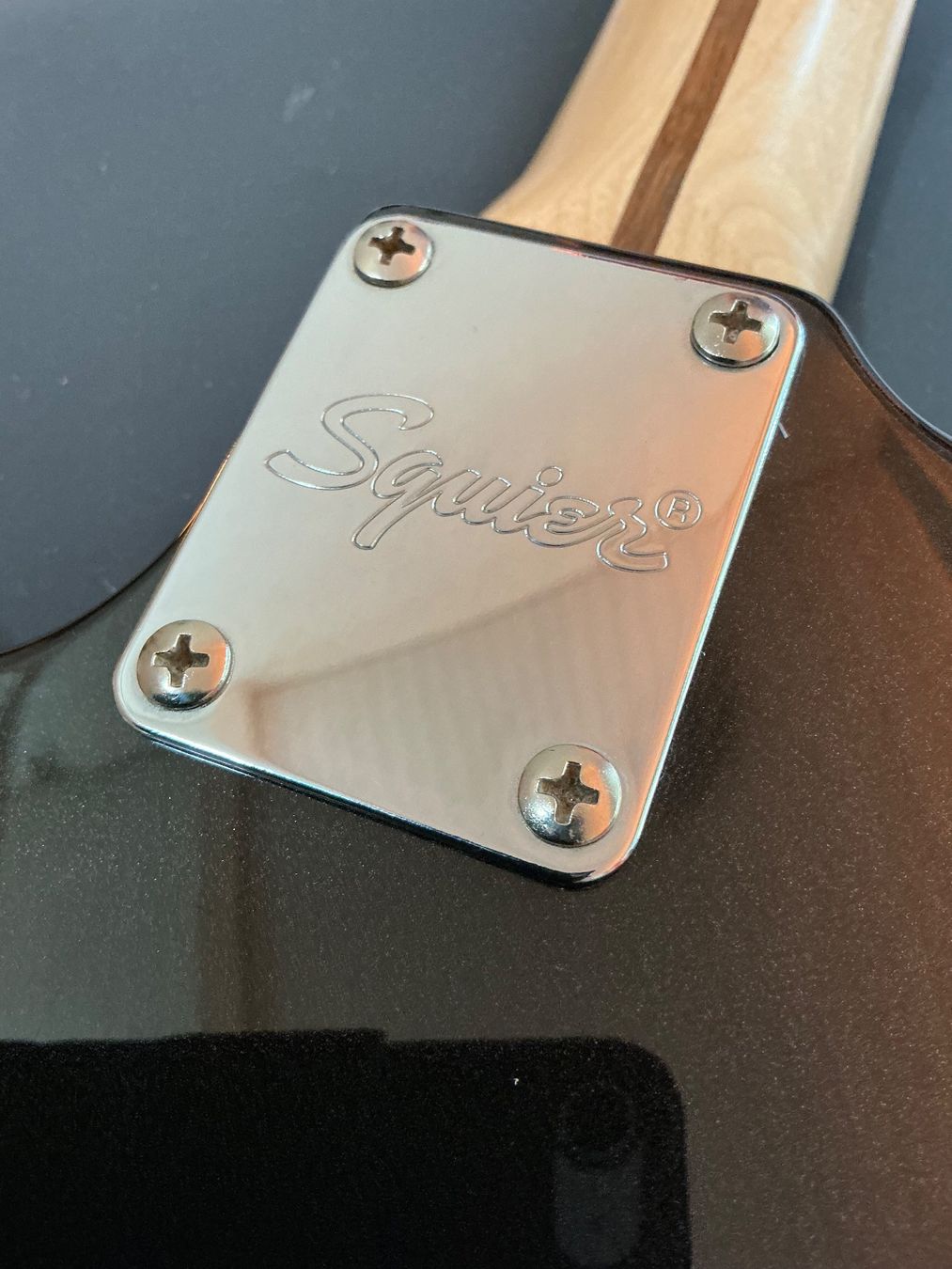 Squier Strumenti musicali: Squier by Fender Affinity Jazzmaster Ltd. Black/Burnt Orange – Nuovo (secondo la descrizione) da Rümlang venduto da barognoni 9