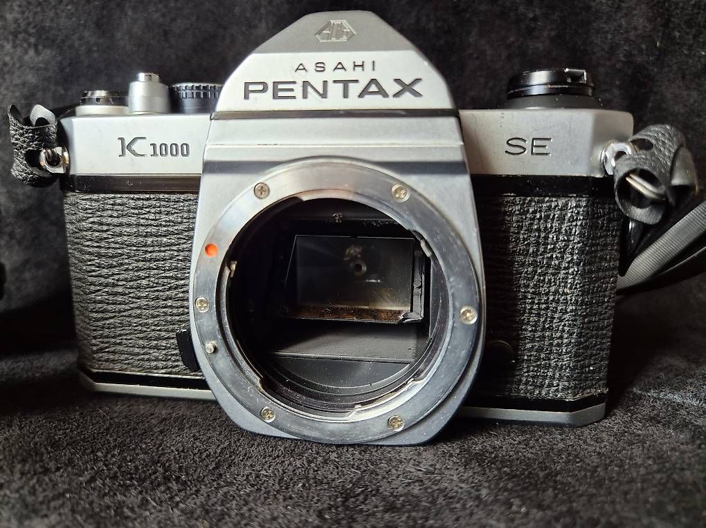 Fotocamera: Pentax K1000 und 2 SMC Objektive – Usato da Dornach venduto da Ygrek 1