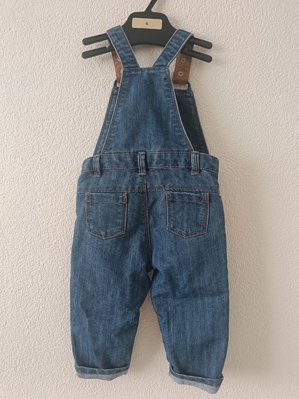 Hosen: Jeans-Overall für Kinder – Gebraucht aus Hägendorf von aga_mh97 1