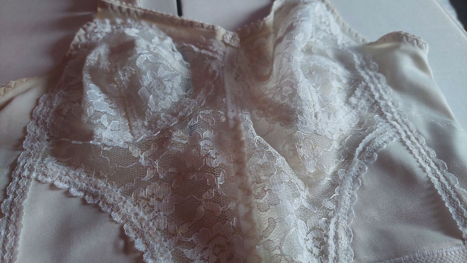 Altra biancheria intima: Korsett gr.80 – Usato da Basel venduto da O-MEGA 3