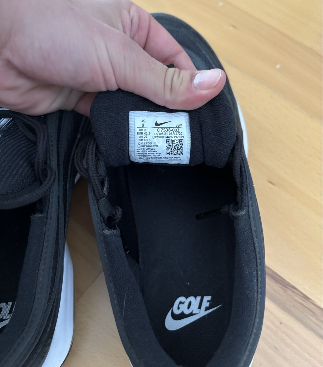 Nike Scarpe da uomo: Nike Golf Schuhe Schwarz – Usato da Chur venduto da Cuteclothes7k 2