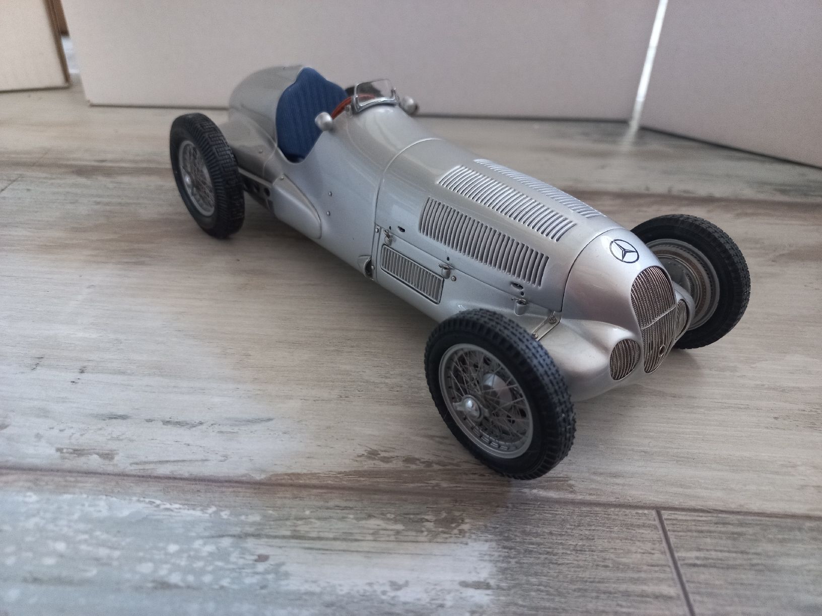 CMC Modellini d'auto: Mercedes W125 1/18 CMC – Usato da Attalens venduto da remy_s00 1