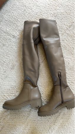  Overknee Stiefel Unisa, Grösse 38, Top Zustand. Ungetragen 