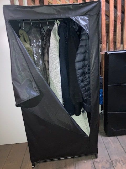 Armadi: Mottenschrank – Usato da Hirzel venduto da Sacha 1