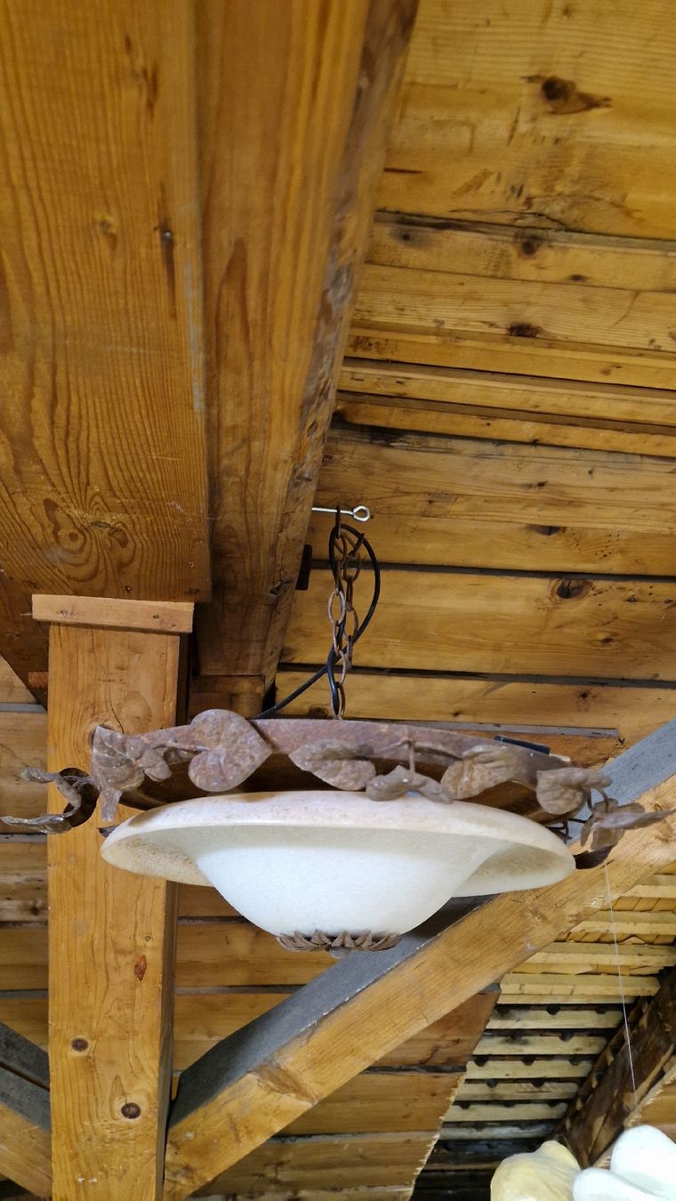 Lampadari & plafoniere: Rustikale Deckenlampe mit Milchglas – Usato da Ennenda venduto da Mr.Alpen16536 4