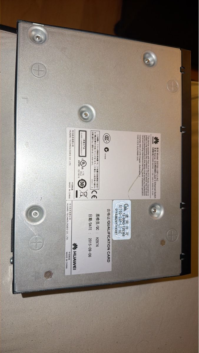 Hubs & Switches: Huawei S5700-10P-LI-AC Layer 2 Ethernet Switch - Tested – Gebraucht aus Neuchâtel von sui_jcg9 2